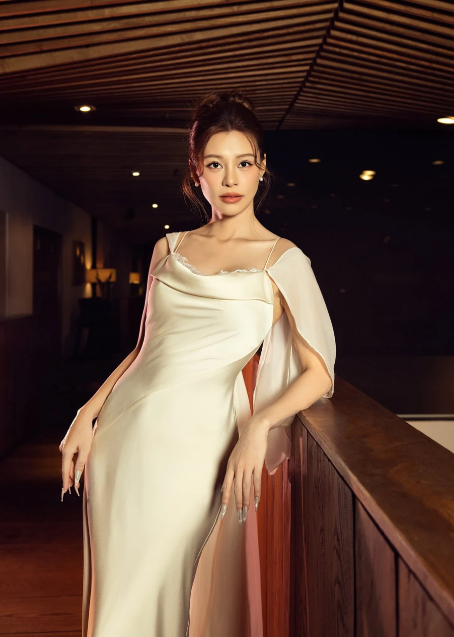 Mỹ nhân Việt cứ lên sân khấu là “bỏ bùa”: Visual bảo chứng đẹp hơn Hoa hậu, càng có tuổi càng mặn mà Mỹ nhân Việt cứ lên sân khấu là “bỏ bùa”: Visual bảo chứng đẹp hơn Hoa hậu, càng có tuổi càng mặn mà