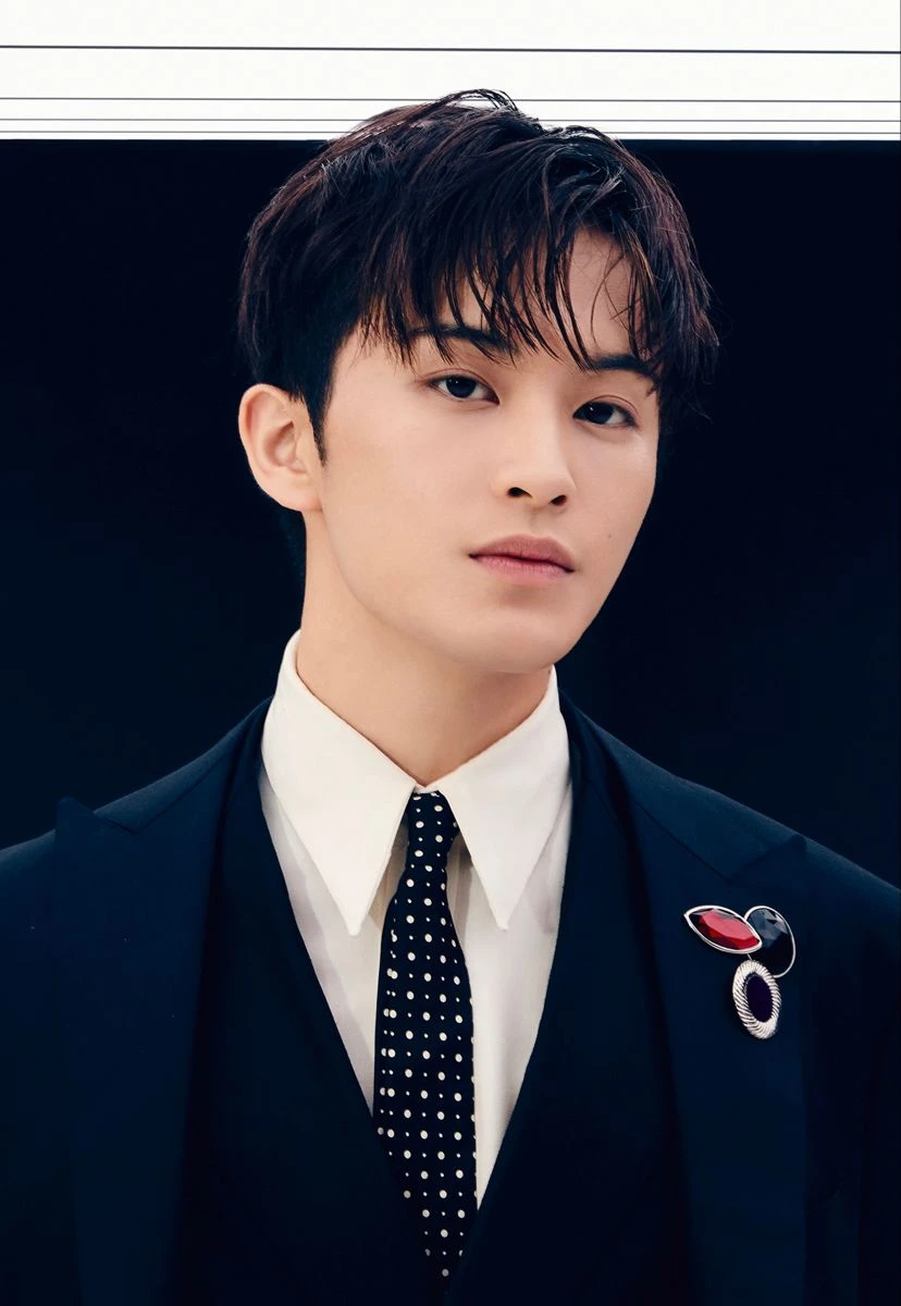 Mark Lee rời NCT khiến MXH Trung Quốc "bạo đỏ", nhóm nhạc biểu tượng hết thời Mark Lee rời NCT khiến MXH Trung Quốc "bạo đỏ", nhóm nhạc biểu tượng hết thời