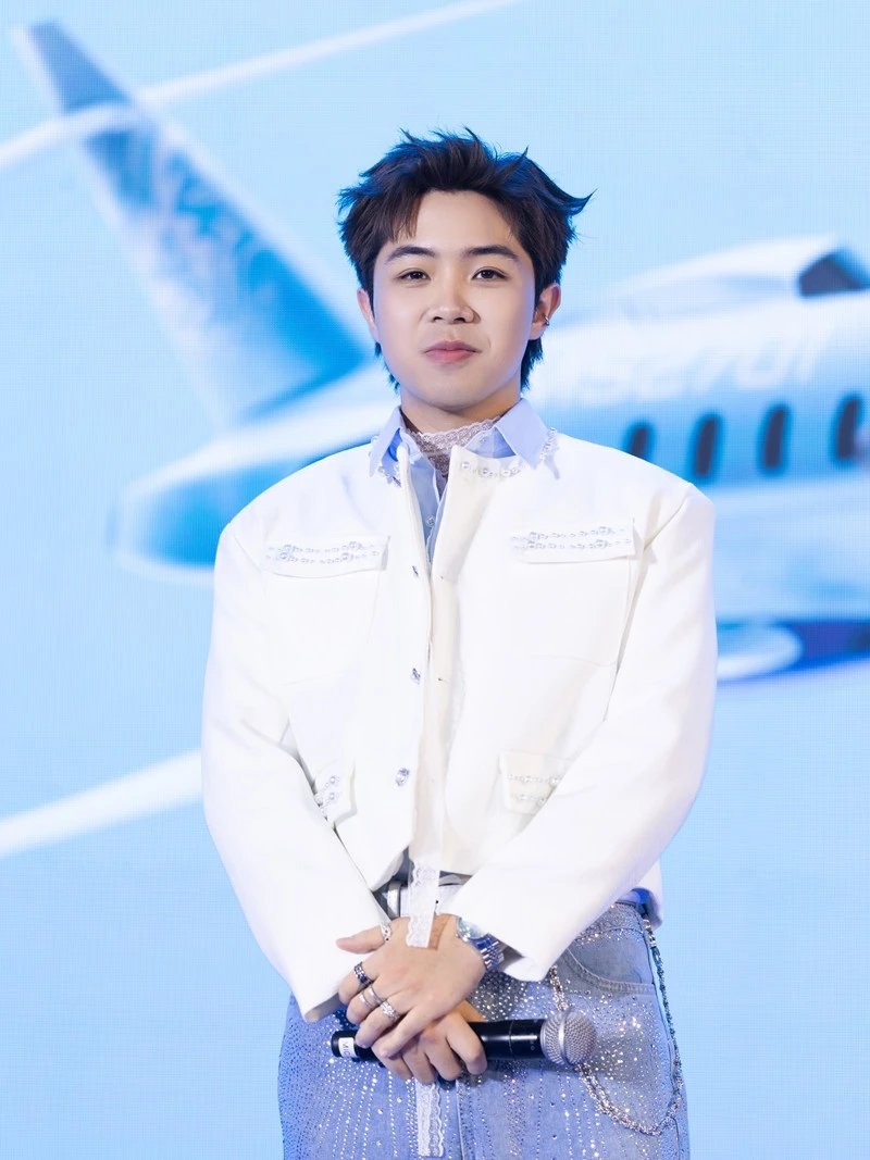Mason Nguyễn ra MV sau 'Anh trai say hi', Phúc Anh làm tiếp '54 dân tộc Việt Nam' Mason Nguyễn ra MV sau 'Anh trai say hi', Phúc Anh làm tiếp '54 dân tộc Việt Nam'