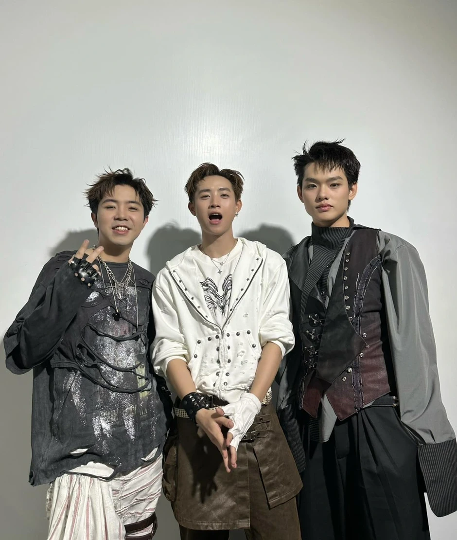 Mason Nguyễn sau Anh trai say hi: "Tôi không áp lực vì hào quang" Mason Nguyễn sau Anh trai say hi: "Tôi không áp lực vì hào quang"