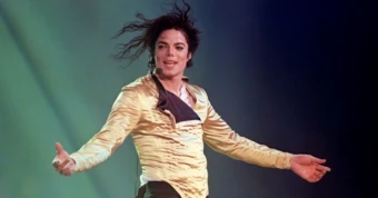 Michael Jackson thống trị bảng xếp hạng Billboard Artist 100 nhờ phim Michael