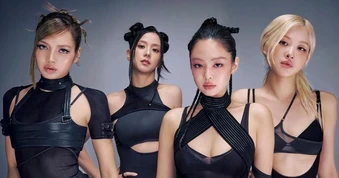 Món quà giá 127.000 đồng cho fan và sự kiện bị chê cẩu thả của Blackpink