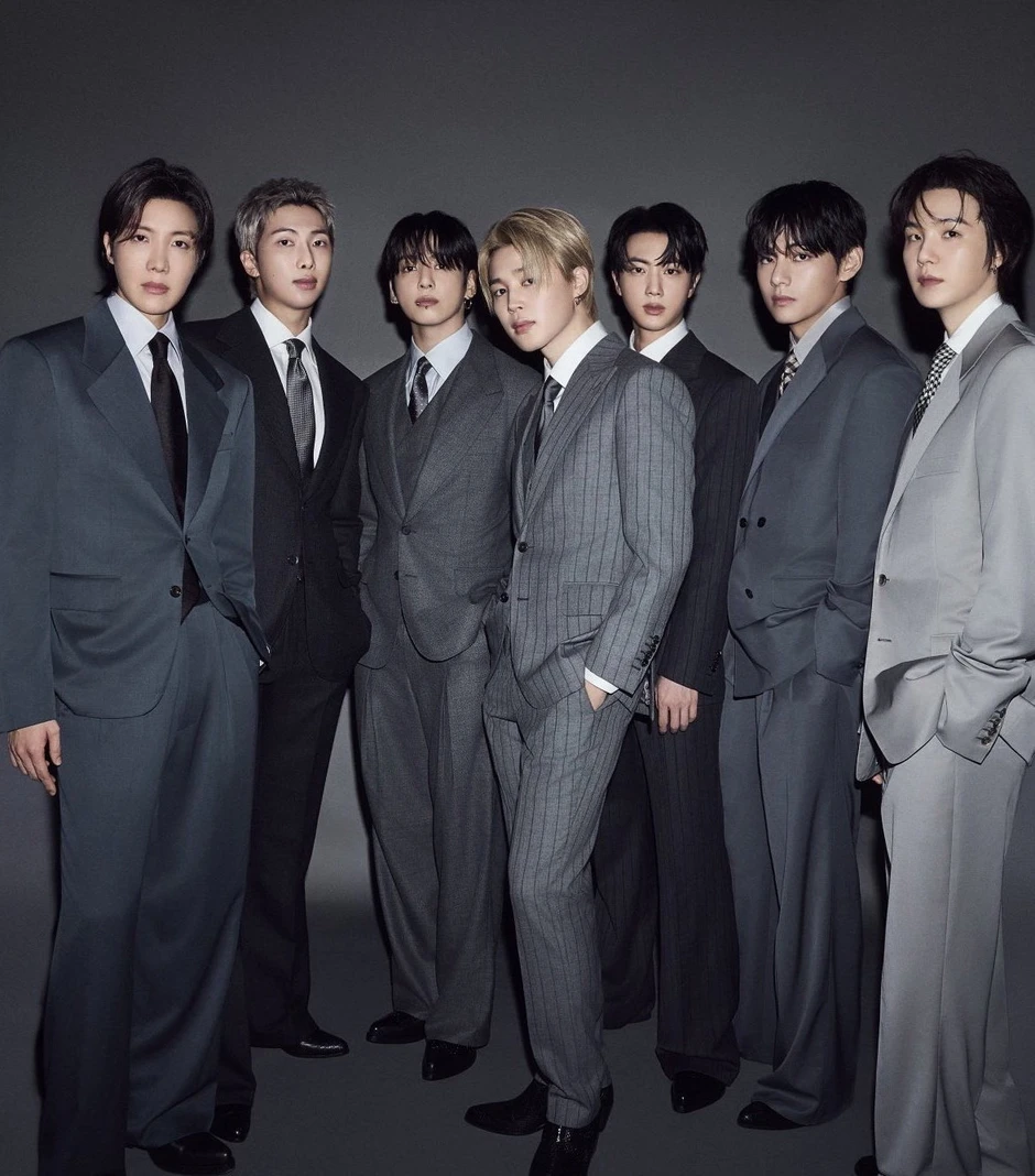 Một đêm trước concert miễn phí của BTS: Trăm nghìn người đổ bộ Gwanghwamun Một đêm trước concert miễn phí của BTS: Trăm nghìn người đổ bộ Gwanghwamun