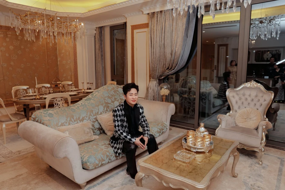 Nam nghệ sĩ đắt show từ Bắc vào Nam, U50 tậu liền 2 căn hộ hạng sang ở Hà Nội, chuẩn bị “chơi lớn” như Mỹ Tâm Nam nghệ sĩ đắt show từ Bắc vào Nam, U50 tậu liền 2 căn hộ hạng sang ở Hà Nội, chuẩn bị “chơi lớn” như Mỹ Tâm