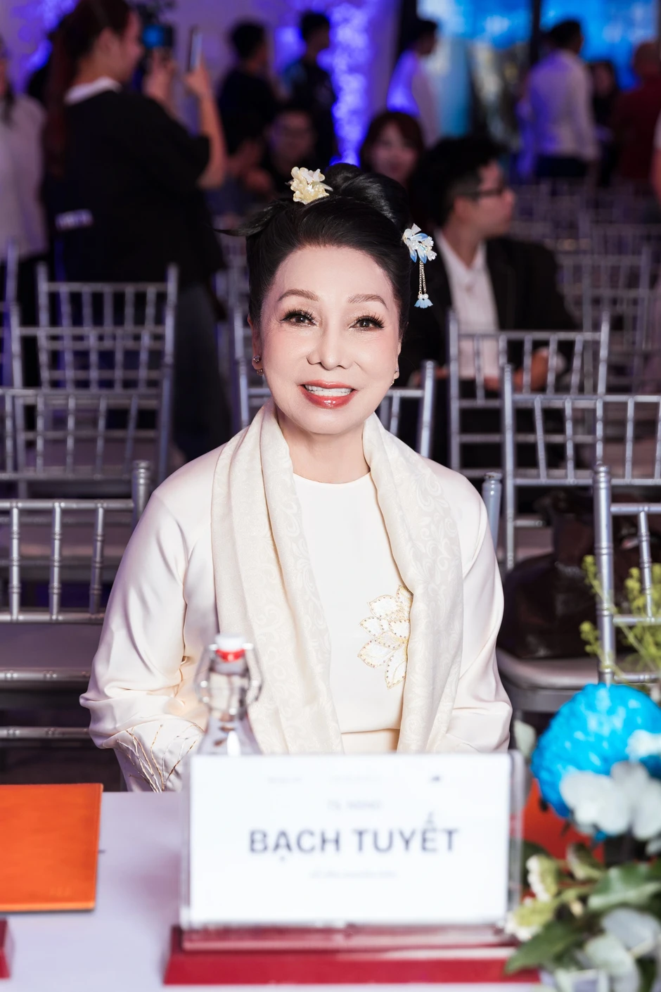NSND Bạch Tuyết nhắn nhủ Phương Mỹ Chi khi làm mới dân ca NSND Bạch Tuyết nhắn nhủ Phương Mỹ Chi khi làm mới dân ca