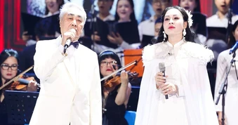 NSND Quang Thọ U80 song ca cùng học trò Khánh Ly gây xúc động