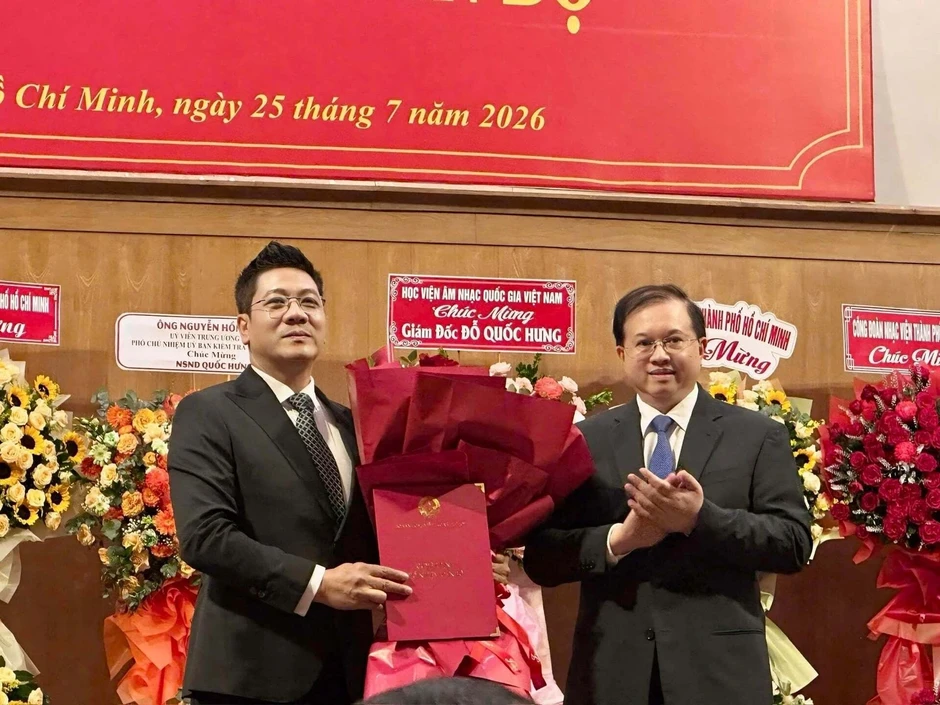 NSND Quốc Hưng được bổ nhiệm giữ chức Giám đốc Nhạc viện TPHCM NSND Quốc Hưng được bổ nhiệm giữ chức Giám đốc Nhạc viện TPHCM