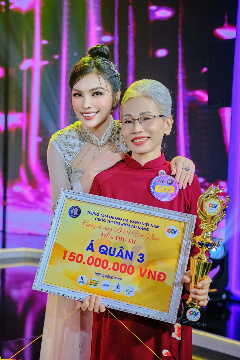 Phạm Ánh Phương giành ngôi á quân Giọng ca vàng Bolero Việt Nam 2026 ở tuổi 68 Phạm Ánh Phương giành ngôi á quân Giọng ca vàng Bolero Việt Nam 2026 ở tuổi 68