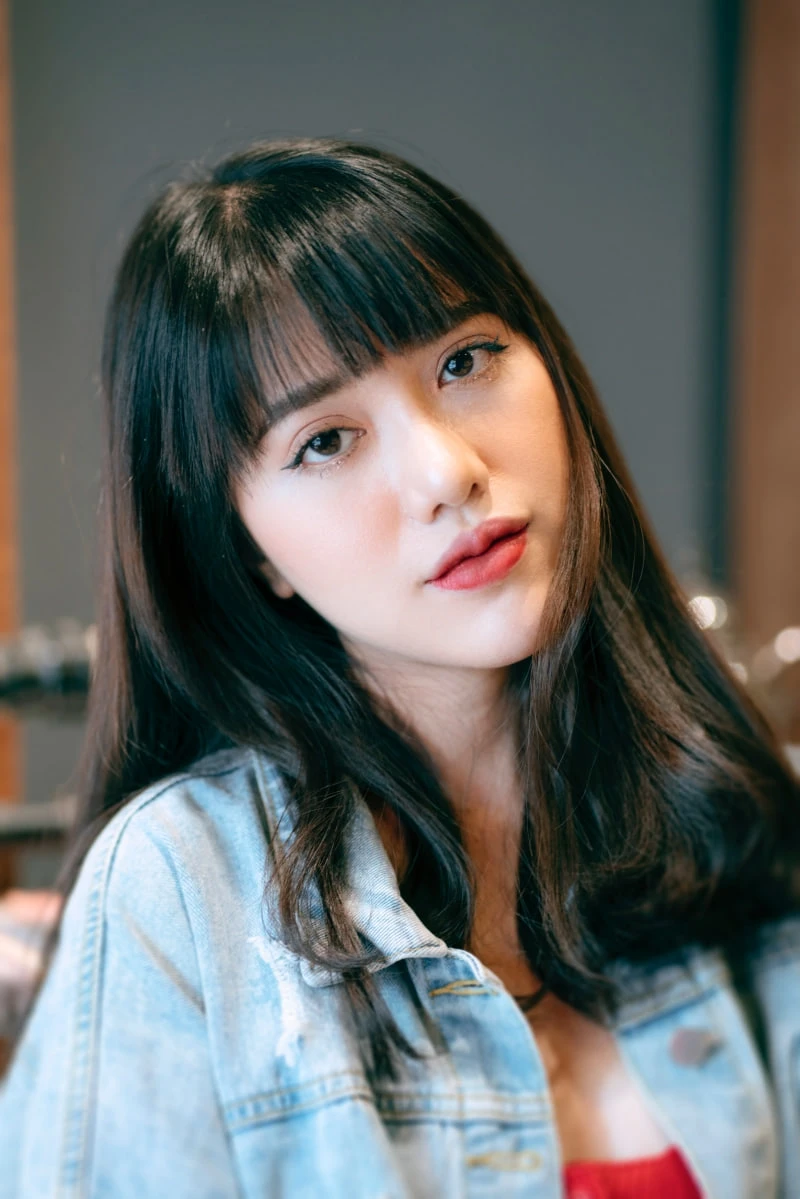 Phùng Khánh Linh đã đổi đời: Concert cháy vé, fan tranh từng suất tham dự Phùng Khánh Linh đã đổi đời: Concert cháy vé, fan tranh từng suất tham dự