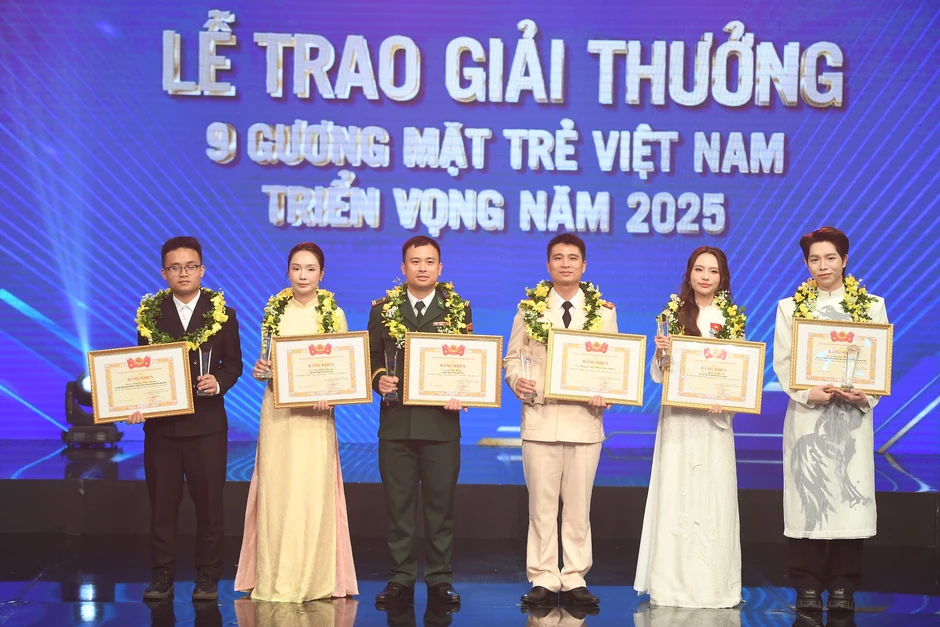 Phương Mỹ Chi tiết lộ nhiệm vụ đặc biệt được Thủ tướng giao Phương Mỹ Chi tiết lộ nhiệm vụ đặc biệt được Thủ tướng giao