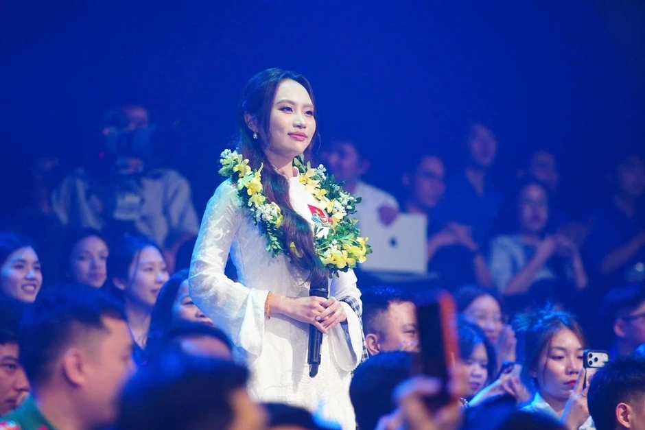 Phương Mỹ Chi tiết lộ nhiệm vụ đặc biệt được Thủ tướng giao Phương Mỹ Chi tiết lộ nhiệm vụ đặc biệt được Thủ tướng giao