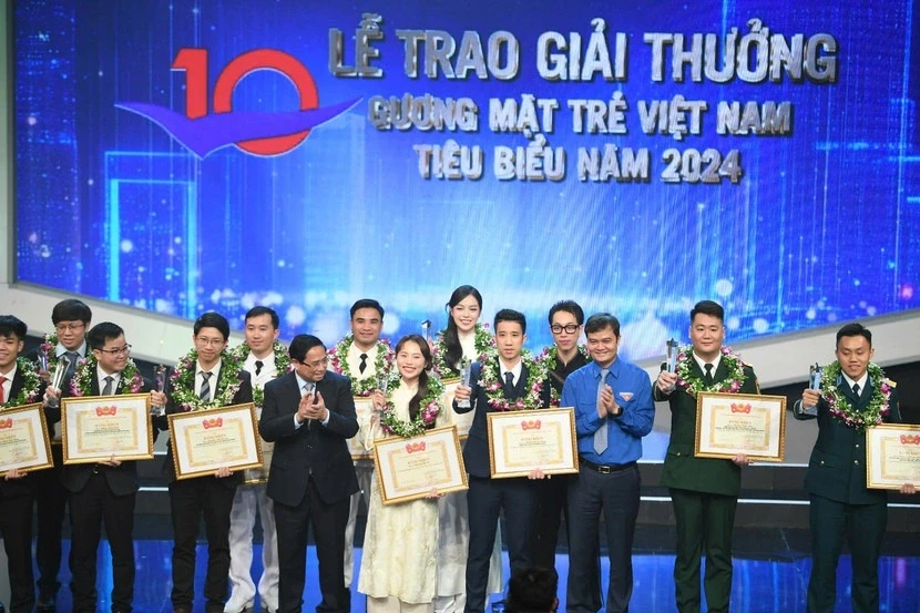 Phương Mỹ Chi tiết lộ nhiệm vụ đặc biệt được Thủ tướng giao Phương Mỹ Chi tiết lộ nhiệm vụ đặc biệt được Thủ tướng giao
