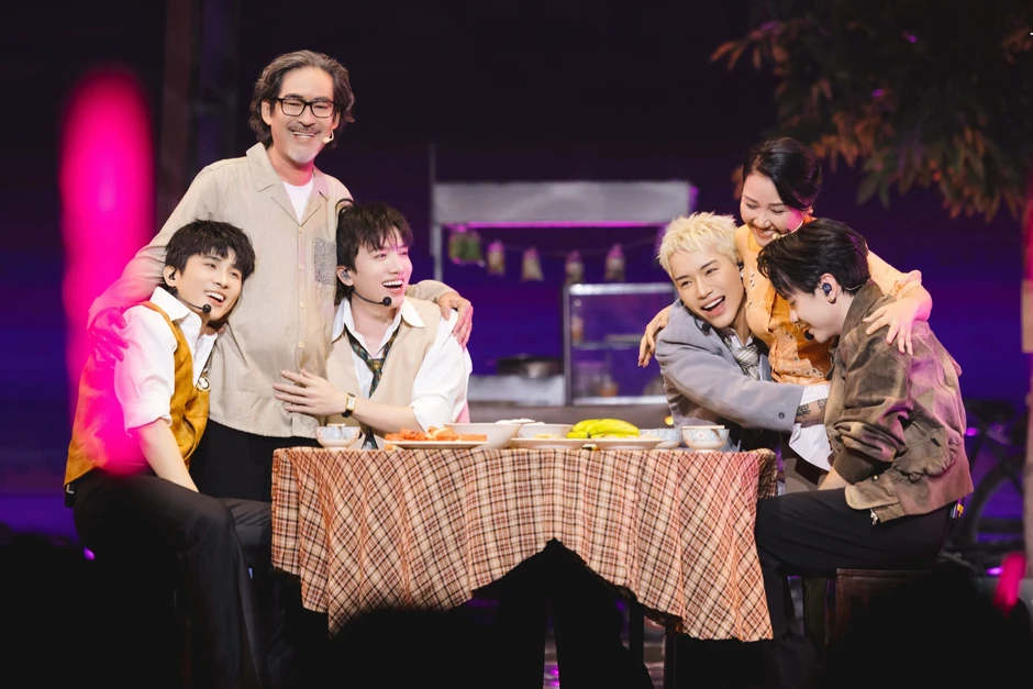 Quang Hùng MasterD đưa bữa cơm nhà lên sân khấu, WEAN rap giọng Quảng Ngãi Quang Hùng MasterD đưa bữa cơm nhà lên sân khấu, WEAN rap giọng Quảng Ngãi