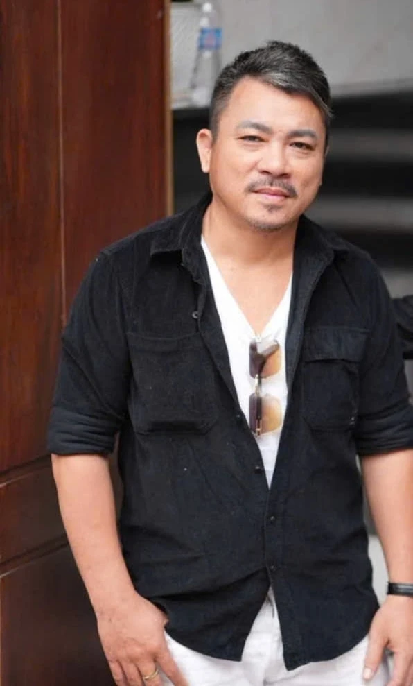 Quang Nhi: "Cứ một bài hát là nhớ một mối tình" Quang Nhi: "Cứ một bài hát là nhớ một mối tình"