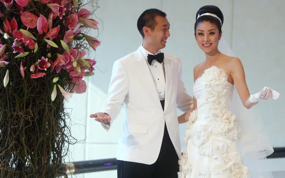 Showbiz có mỹ nhân không ai dám đắc tội là công chúa gia tộc 300.000 tỷ Showbiz có mỹ nhân không ai dám đắc tội là công chúa gia tộc 300.000 tỷ