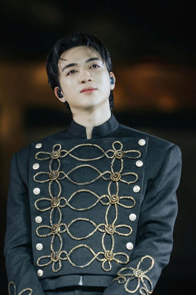 Soobin, Quang Hùng MasterD hát cùng dàn idol Nhật Bản Soobin, Quang Hùng MasterD hát cùng dàn idol Nhật Bản