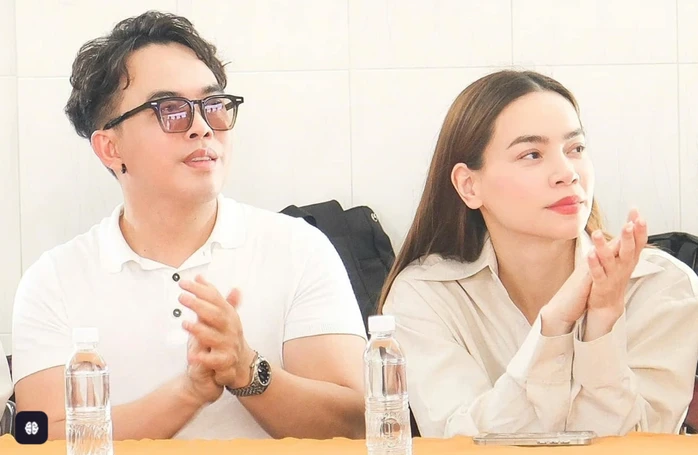 Sự kết hợp lần đầu tiên giữa Hòa Minzy và Cẩm Ly gây chấn động với khán giả Sự kết hợp lần đầu tiên giữa Hòa Minzy và Cẩm Ly gây chấn động với khán giả