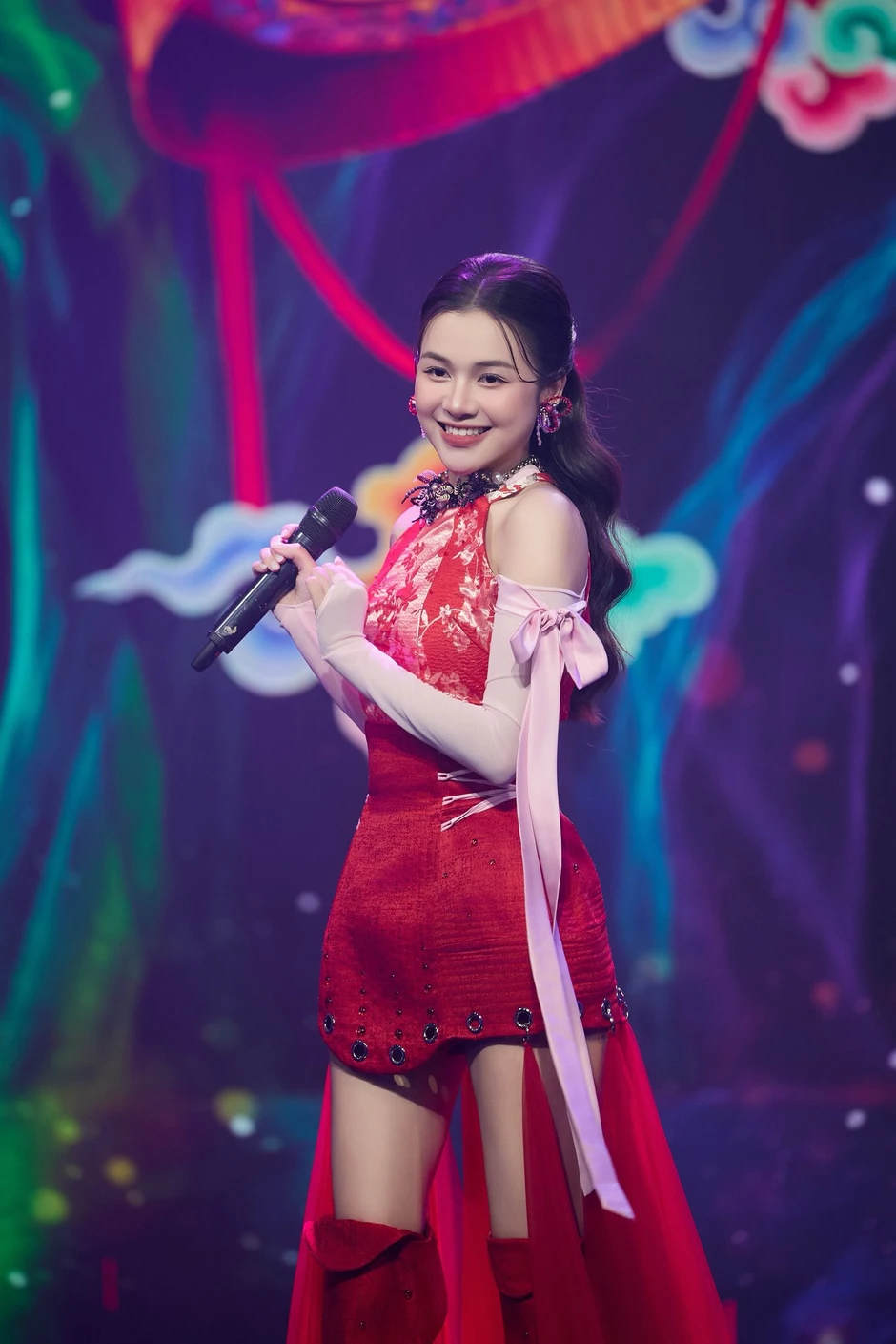 Thêm 1 hit tỷ view TikTok bị chê, gây tranh cãi câu hát liên quan đến "chồng gia trưởng" Thêm 1 hit tỷ view TikTok bị chê, gây tranh cãi câu hát liên quan đến "chồng gia trưởng"
