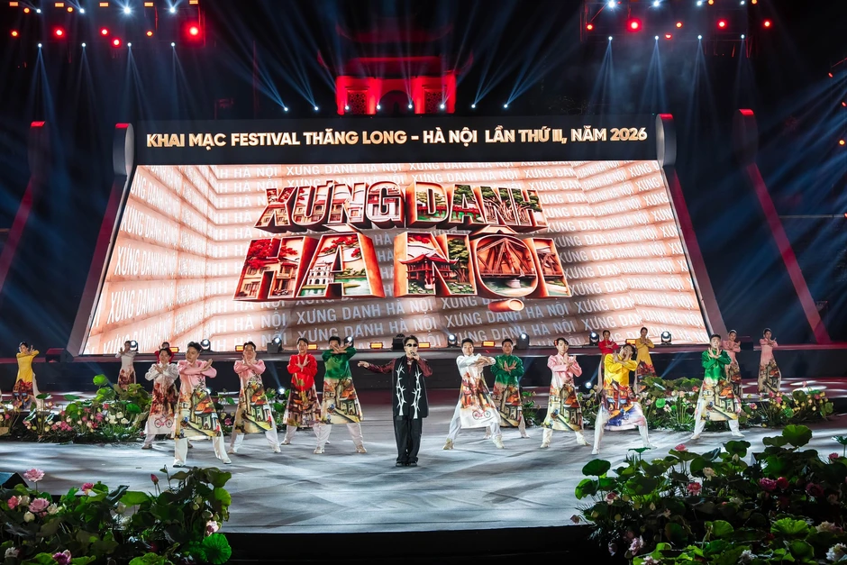 Tổng đạo diễn Phạm Hoàng Giang đưa “Dòng chảy di sản” lên sân khấu khai mạc Festival Thăng Long - Hà Nội 2026 Tổng đạo diễn Phạm Hoàng Giang đưa “Dòng chảy di sản” lên sân khấu khai mạc Festival Thăng Long - Hà Nội 2026