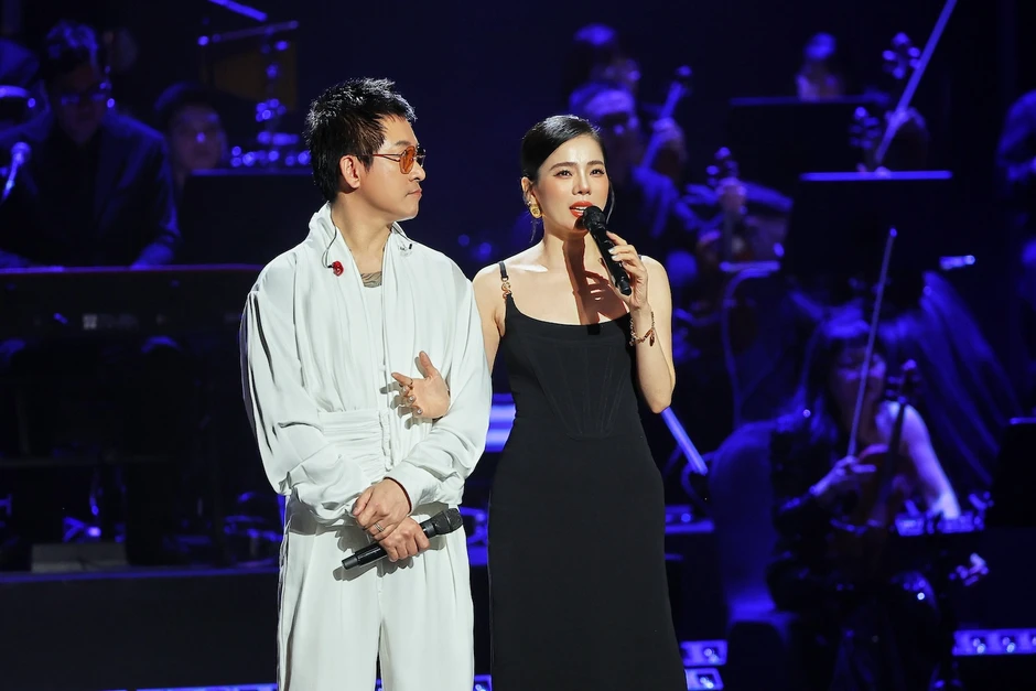 Tú Dưa, Lệ Quyên tiết lộ điều không ngờ trong concert ‘Bản ghi nhớ’ Tú Dưa, Lệ Quyên tiết lộ điều không ngờ trong concert ‘Bản ghi nhớ’