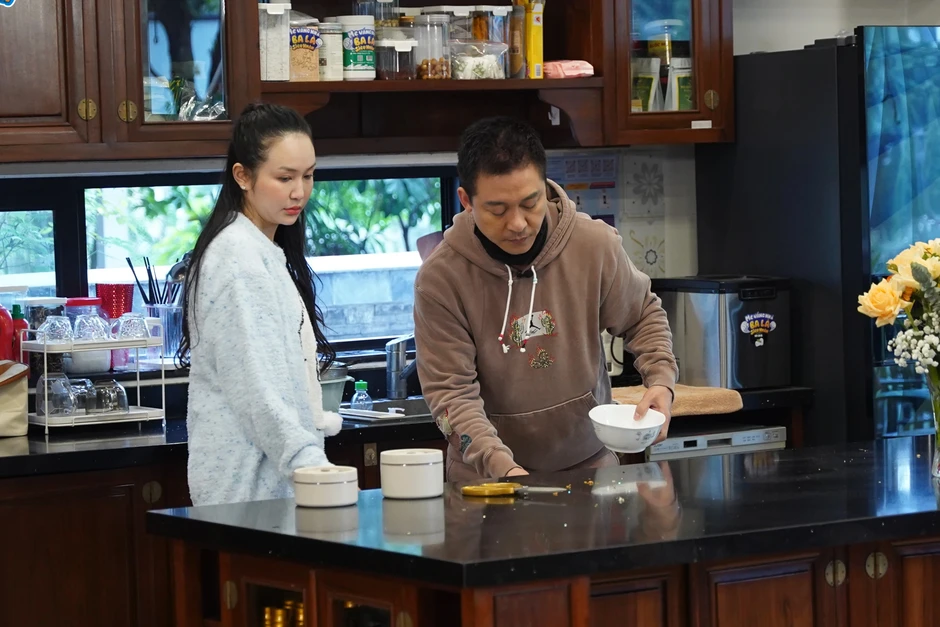 Tuấn Hưng: "Tôi không muốn tuổi thơ của con bị đánh đổi vì bố nổi tiếng" Tuấn Hưng: "Tôi không muốn tuổi thơ của con bị đánh đổi vì bố nổi tiếng"