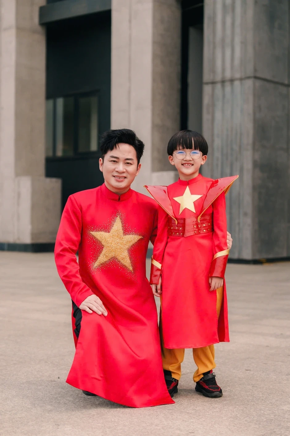 Tùng Dương bắt tay Xệ Xệ làm MV về Bác Hồ gây chú ý vì quá khác lạ Tùng Dương bắt tay Xệ Xệ làm MV về Bác Hồ gây chú ý vì quá khác lạ