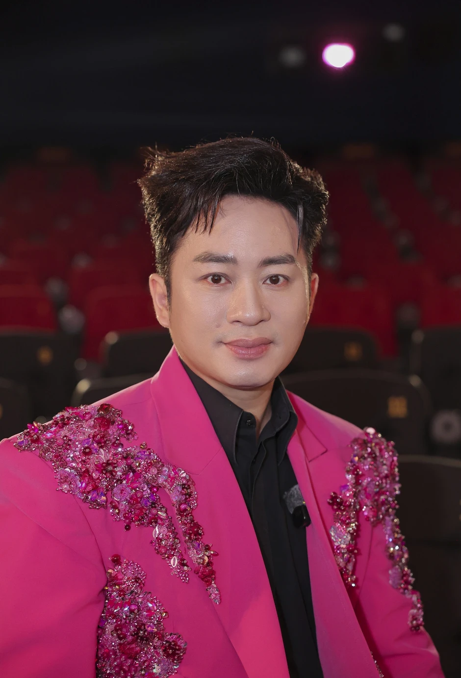 Tùng Dương hát về 'Nếu cả đời không rực rỡ thì sao?' Tùng Dương hát về 'Nếu cả đời không rực rỡ thì sao?'