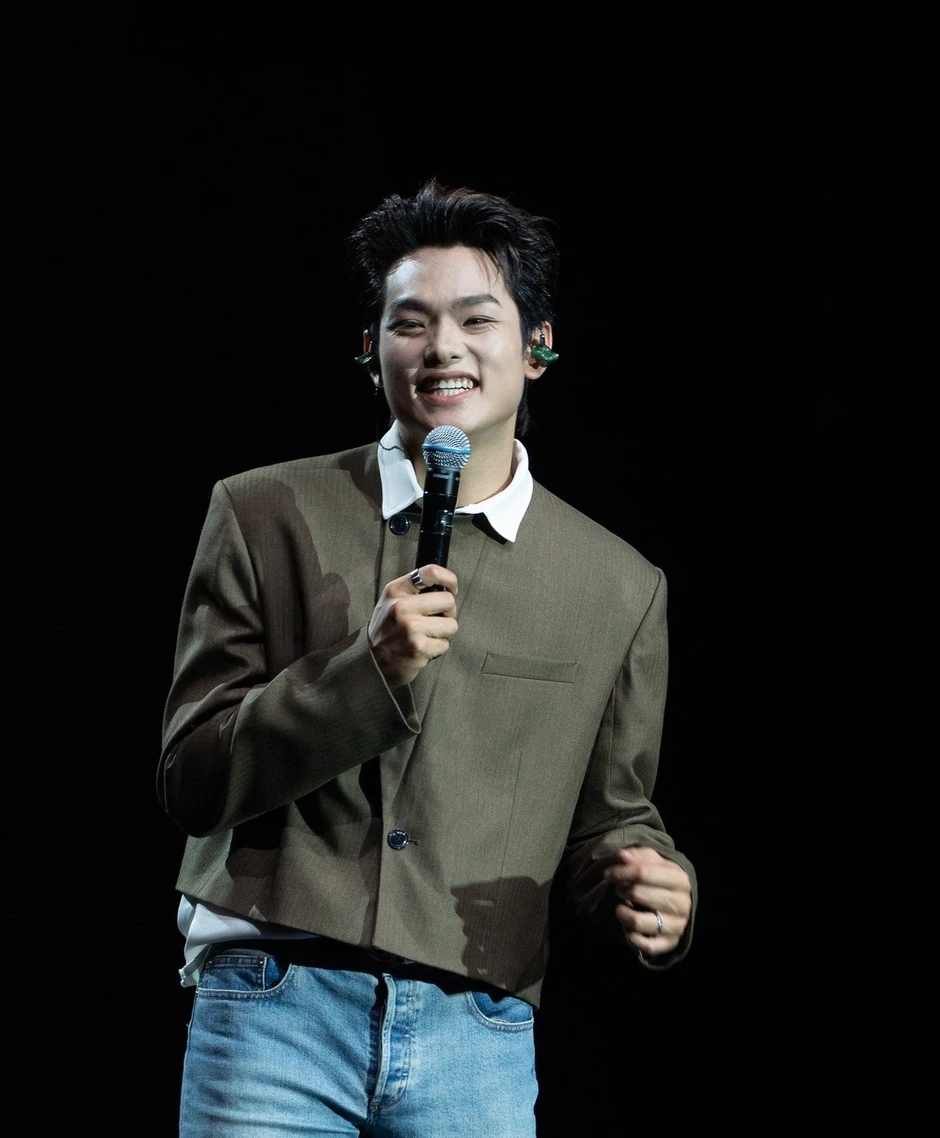 Tùng Dương 'thiêu đốt' sân khấu Her Concert, hiếm hoi hát nhạc remix Tùng Dương 'thiêu đốt' sân khấu Her Concert, hiếm hoi hát nhạc remix