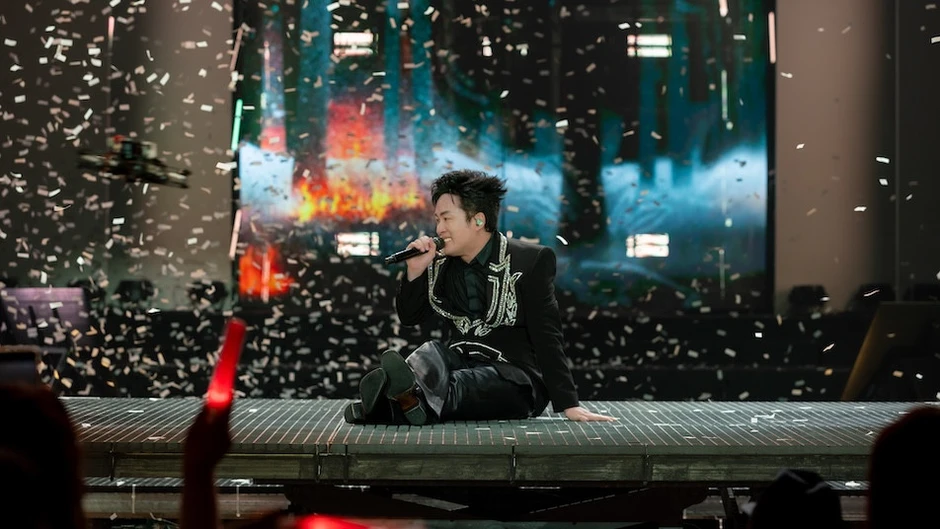 Tùng Dương 'thiêu đốt' sân khấu Her Concert, hiếm hoi hát nhạc remix Tùng Dương 'thiêu đốt' sân khấu Her Concert, hiếm hoi hát nhạc remix