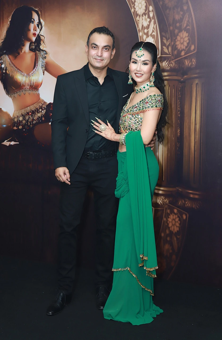 Việt Nam có mẹ 2 con chạy show từ Nam ra Bắc, chương trình quốc gia nào cũng có mặt Việt Nam có mẹ 2 con chạy show từ Nam ra Bắc, chương trình quốc gia nào cũng có mặt