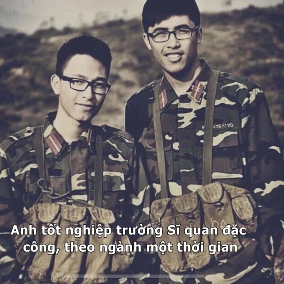 Vũ. tốt nghiệp Học viện Khoa học Quân sự Hà Nội, từng dạy tại trường Sĩ quan Vũ. tốt nghiệp Học viện Khoa học Quân sự Hà Nội, từng dạy tại trường Sĩ quan