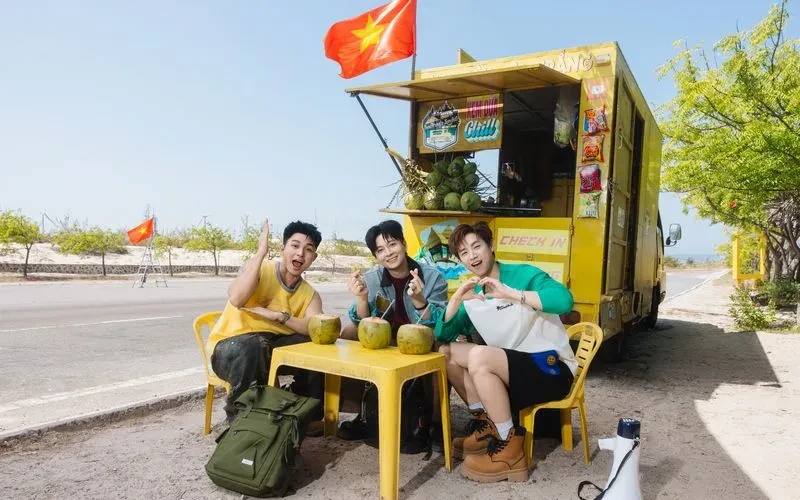Vừa xác nhận tham gia Quán nhà Haha, Jun Phạm đồng hành cùng Ngô Kiến Huy trong MV đẹp xiêu lòng Vừa xác nhận tham gia Quán nhà Haha, Jun Phạm đồng hành cùng Ngô Kiến Huy trong MV đẹp xiêu lòng
