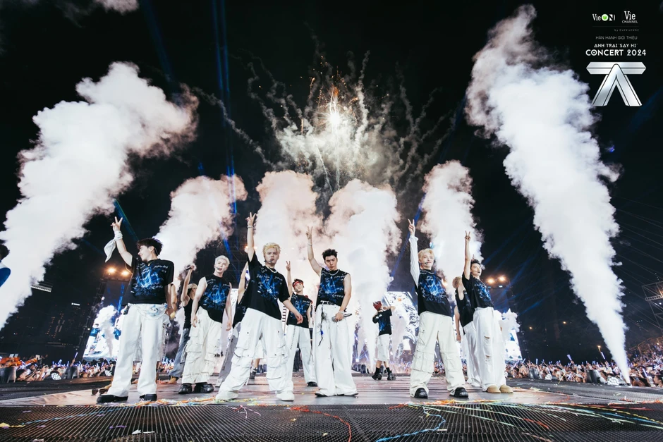 Xôn xao mức giá vé lên tới 50 triệu đồng, concert Anh Trai Say Hi D-9 đang hứa hẹn điều gì? Xôn xao mức giá vé lên tới 50 triệu đồng, concert Anh Trai Say Hi D-9 đang hứa hẹn điều gì?