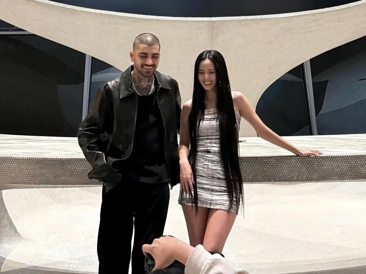 Zayn Malik tung album 'Konnakol', đánh dấu bước chuyển với cảm hứng Nam Á Zayn Malik tung album 'Konnakol', đánh dấu bước chuyển với cảm hứng Nam Á