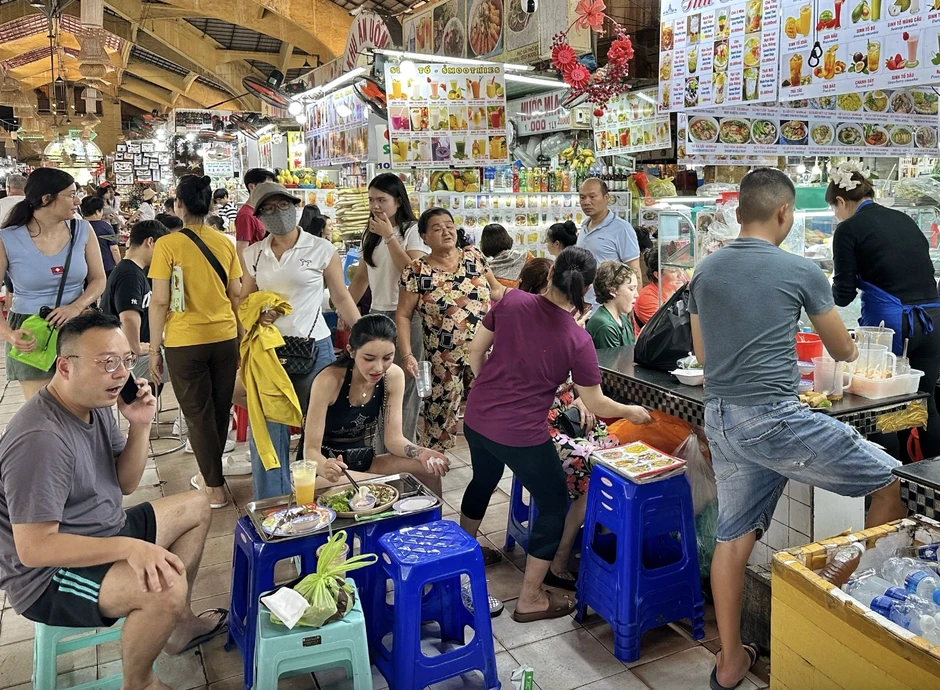 Ẩm thực TP.HCM lên TikTok: Phường Sài Gòn, Bến Thành, Chợ Lớn có gì hấp dẫn? Ẩm thực TP.HCM lên TikTok: Phường Sài Gòn, Bến Thành, Chợ Lớn có gì hấp dẫn?