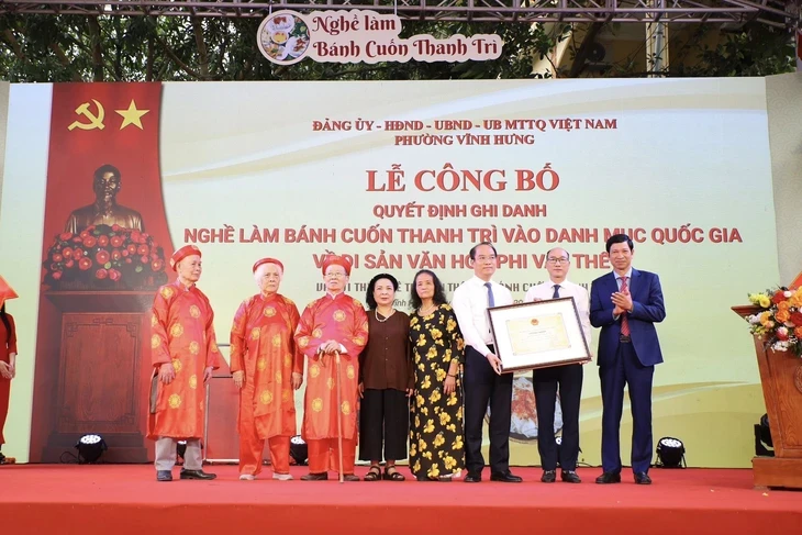 Bánh cuốn Thanh Trì có gì mà được ghi danh vào danh mục Di sản quốc gia văn hóa phi vật thể?