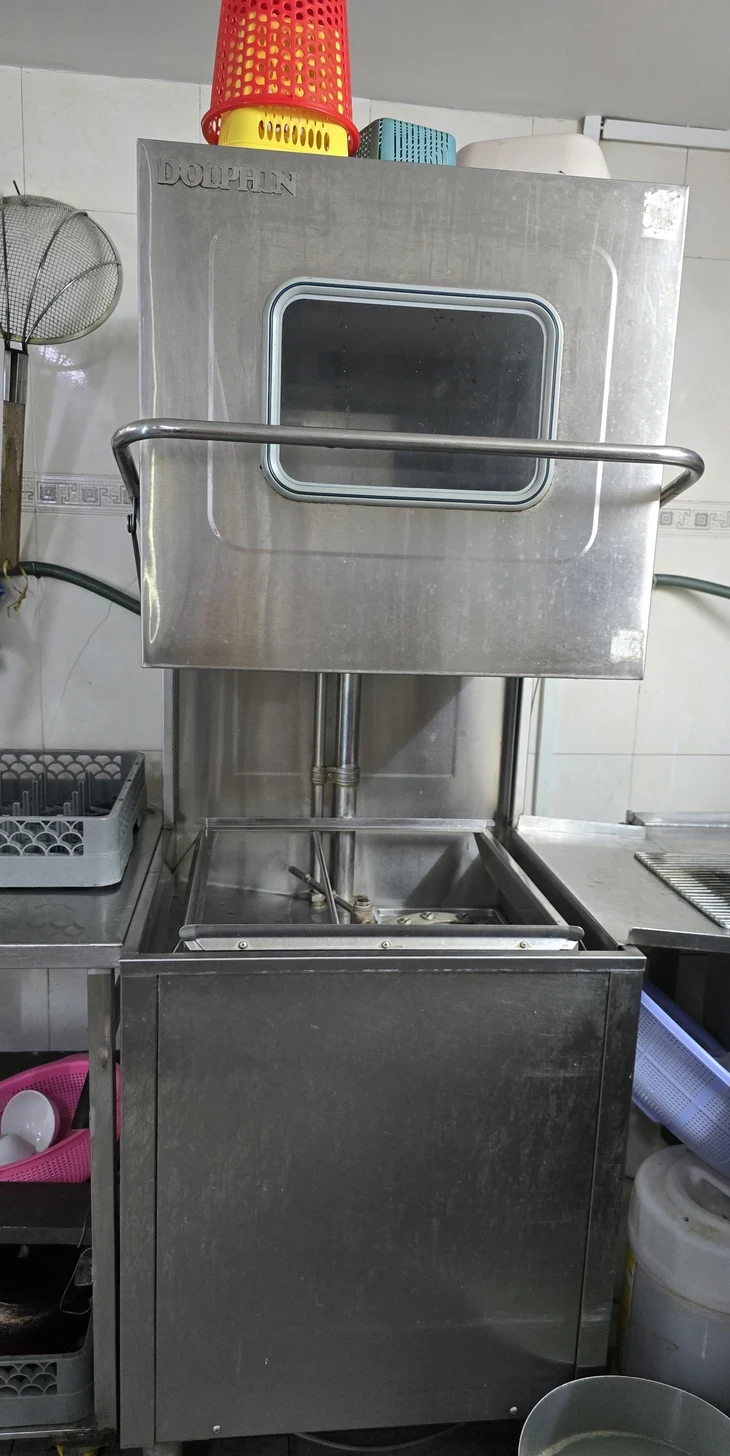 Bún chả quạt, bánh đa đỏ Hải Phòng và bí mật con giấm ở quán Thong Dong Bún chả quạt, bánh đa đỏ Hải Phòng và bí mật con giấm ở quán Thong Dong