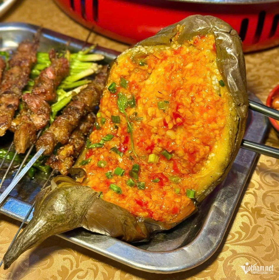 Cách làm cà tím nướng mỡ hành thơm lừng, đơn giản tại nhà Cách làm cà tím nướng mỡ hành thơm lừng, đơn giản tại nhà