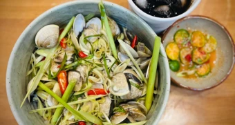 Cách làm nghêu hấp sả ngon, chuẩn vị như ngoài hàng