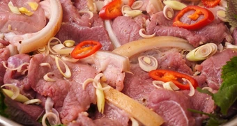 Cách làm thịt bê hấp tía tô mềm ngon, ngọt thơm tại nhà