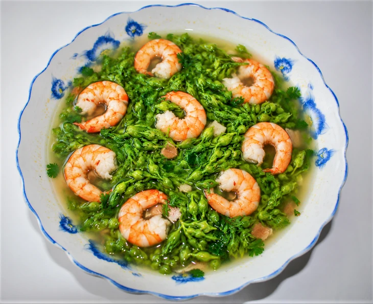 Canh hoa thiên lý dịu mát ngày hè Canh hoa thiên lý dịu mát ngày hè