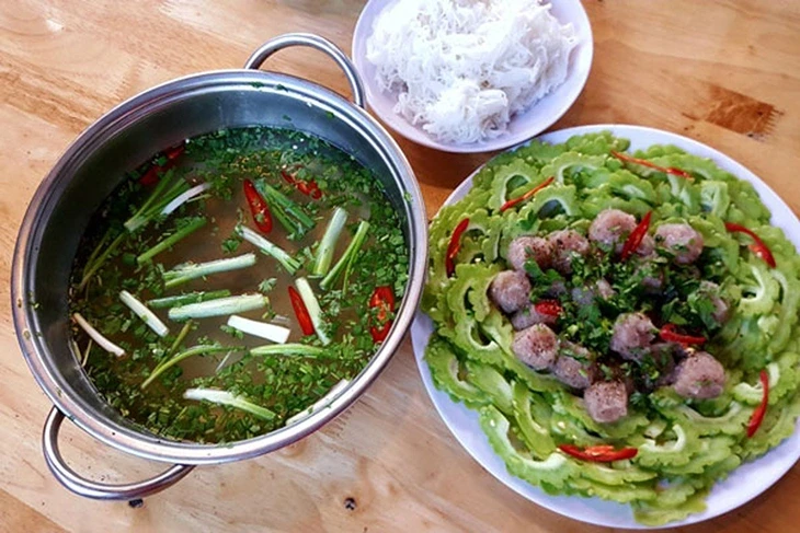 Canh khổ qua cá thác lác, thức ăn giải nhiệt mùa nóng dễ nuốt cơm Canh khổ qua cá thác lác, thức ăn giải nhiệt mùa nóng dễ nuốt cơm