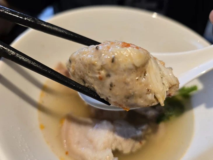 Chia tay bún bò O Kay, nước trong mang theo cả sự chậm rãi của Huế Chia tay bún bò O Kay, nước trong mang theo cả sự chậm rãi của Huế