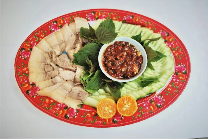 Dưa gang đầm phá quả to, xắt ra mà chấm mắm rò Thuận An