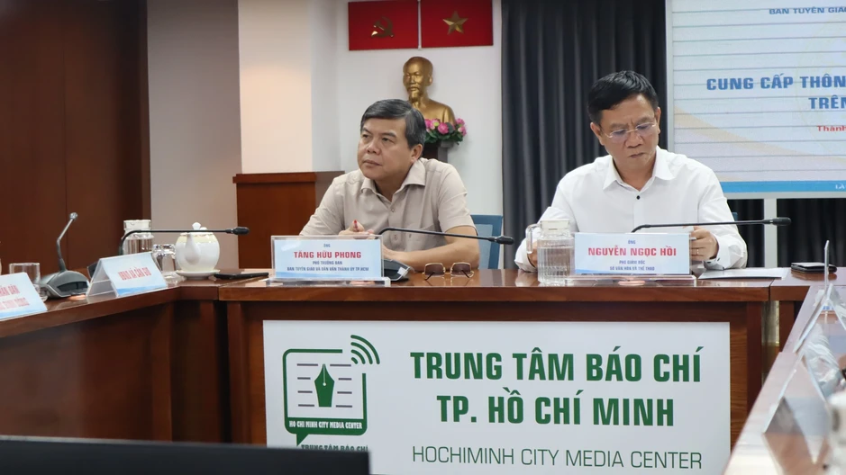 Hơn 180 gian hàng đặc sản hội tụ tại tuần lễ nông sản vùng miền Bình Đông Hơn 180 gian hàng đặc sản hội tụ tại tuần lễ nông sản vùng miền Bình Đông