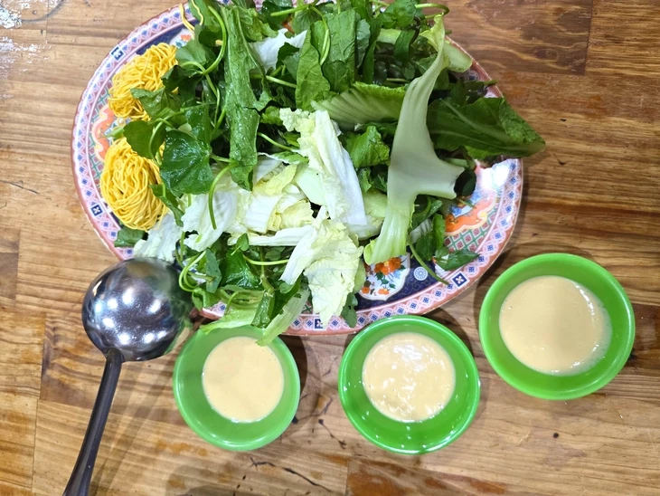 Lạc lối lẩu bò Ba Toa ở Đà Lạt bên dòng suối Cam Ly Lạc lối lẩu bò Ba Toa ở Đà Lạt bên dòng suối Cam Ly