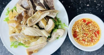 Luộc dạ dày lợn bao nhiêu phút thì trắng giòn, không hôi?
