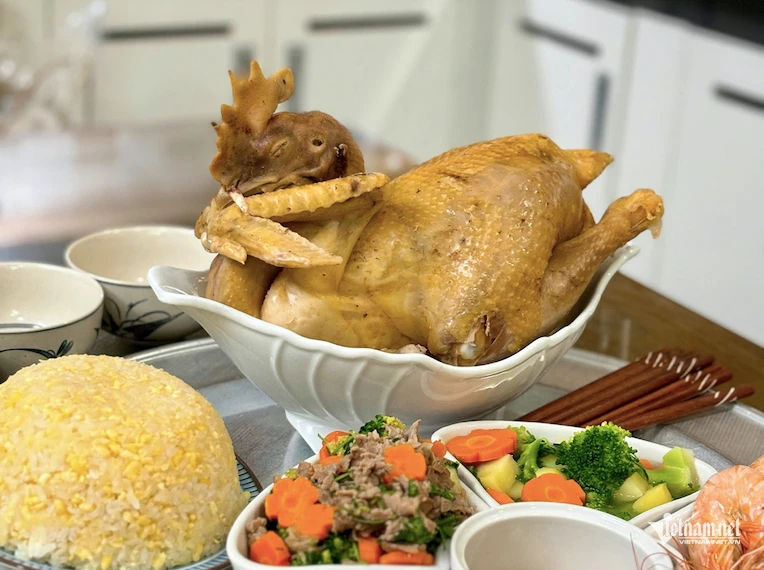 Luộc gà trong bao nhiêu phút thì chín? Cách luộc gà ngon Luộc gà trong bao nhiêu phút thì chín? Cách luộc gà ngon