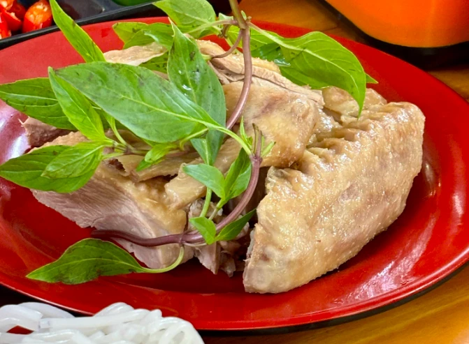 Luộc ngan bao nhiêu phút thì chín? Cách luộc ngan mềm, không bị hôi Luộc ngan bao nhiêu phút thì chín? Cách luộc ngan mềm, không bị hôi