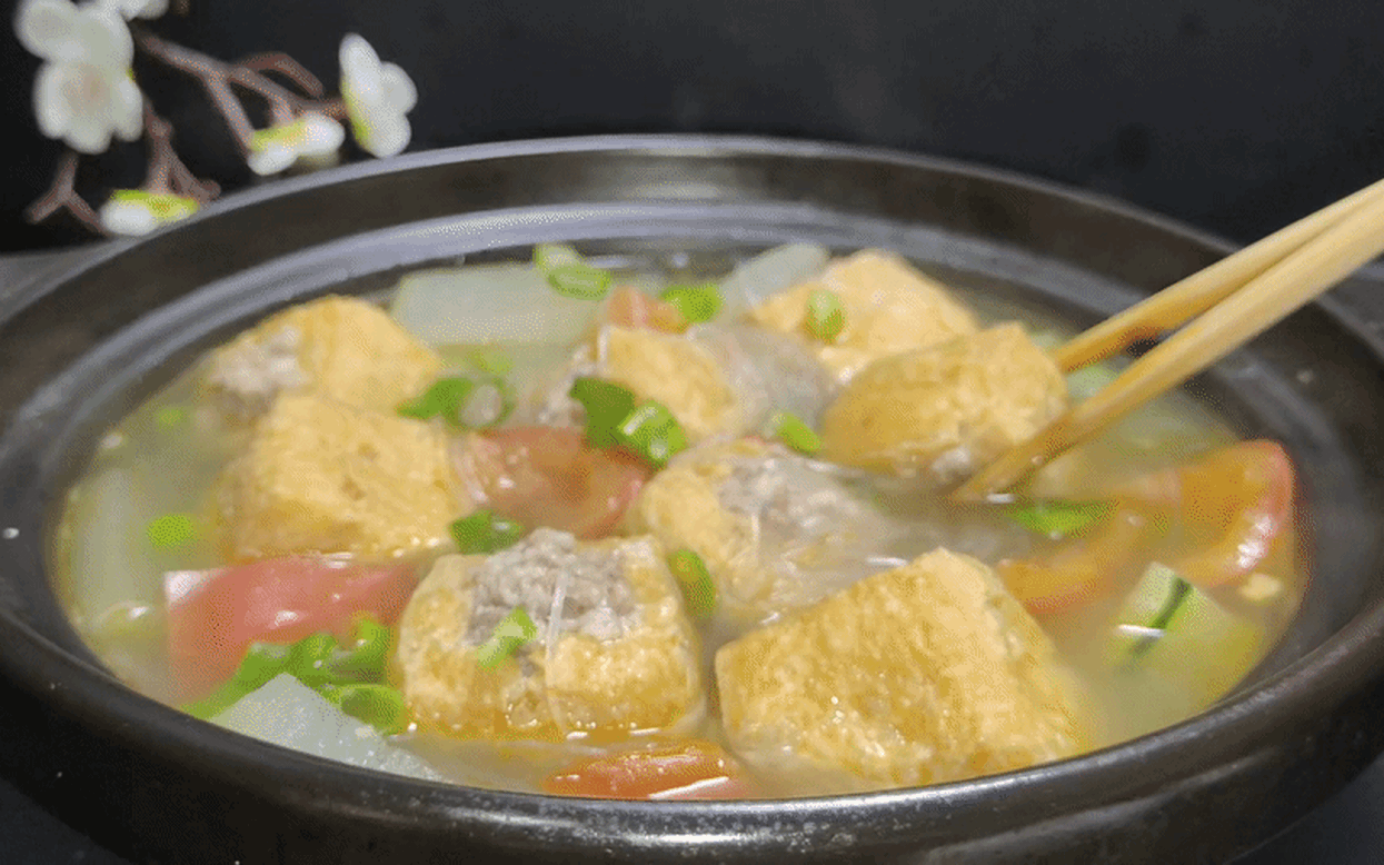 Món ăn này rất ngon, chỉ cần nấu một nồi toàn nguyên liệu đơn giản thôi là đủ khiến cả nhà "ăn tì tì" Món ăn này rất ngon, chỉ cần nấu một nồi toàn nguyên liệu đơn giản thôi là đủ khiến cả nhà "ăn tì tì"